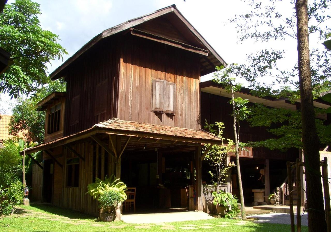 Tanita House Bed and Breakfast Chiang Mai Esterno foto